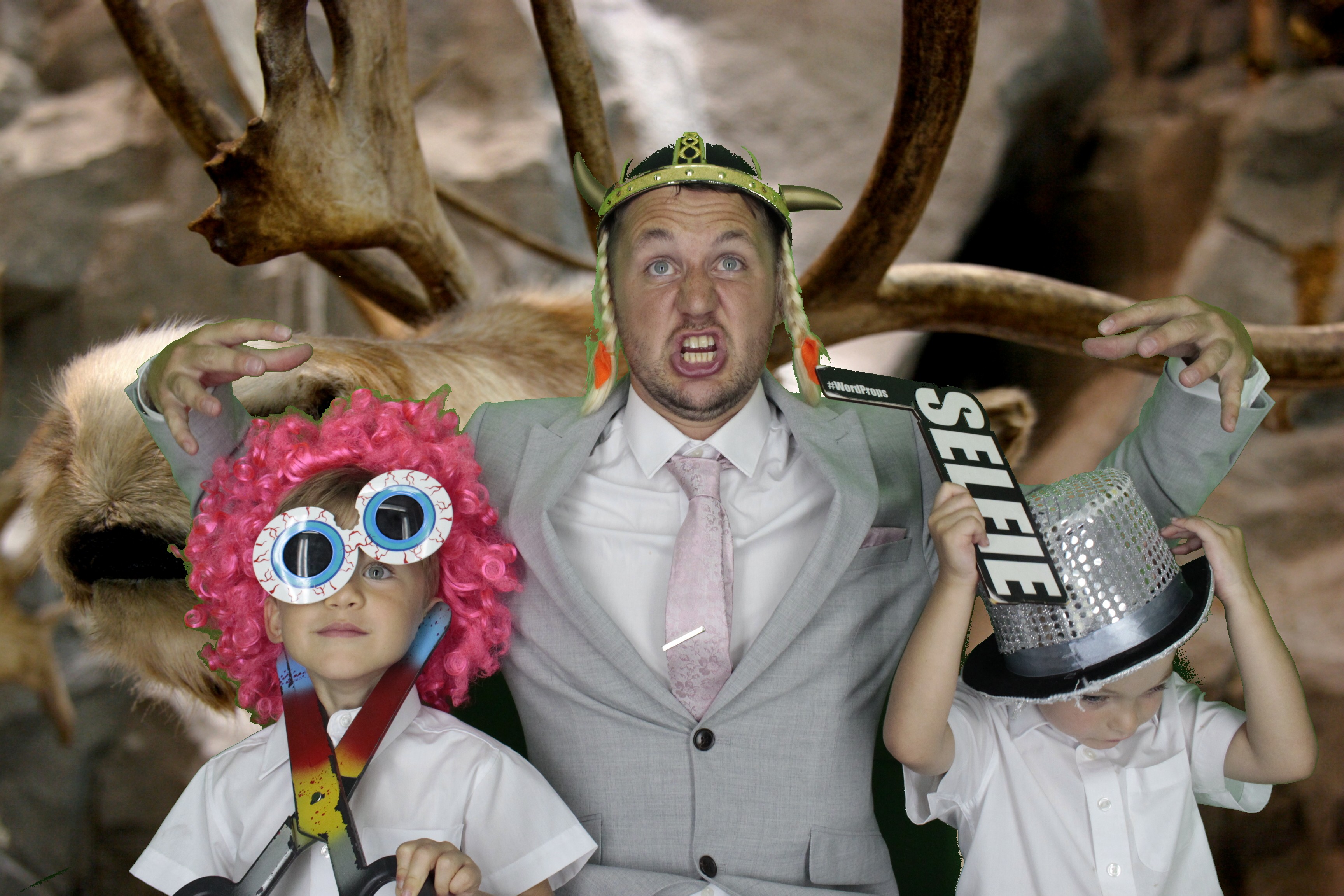 Rachel and Michael's Wedding | View more photos from the event at gallery.myphotoboothexperience.co.uk/u/MyPhotoBoothExperienceLtd/Rachel-and-Michaels-Wedding